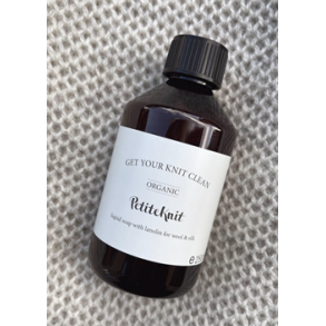 Get Your Knit Clean with Help from PetiteKnit - kologisk flytende spe